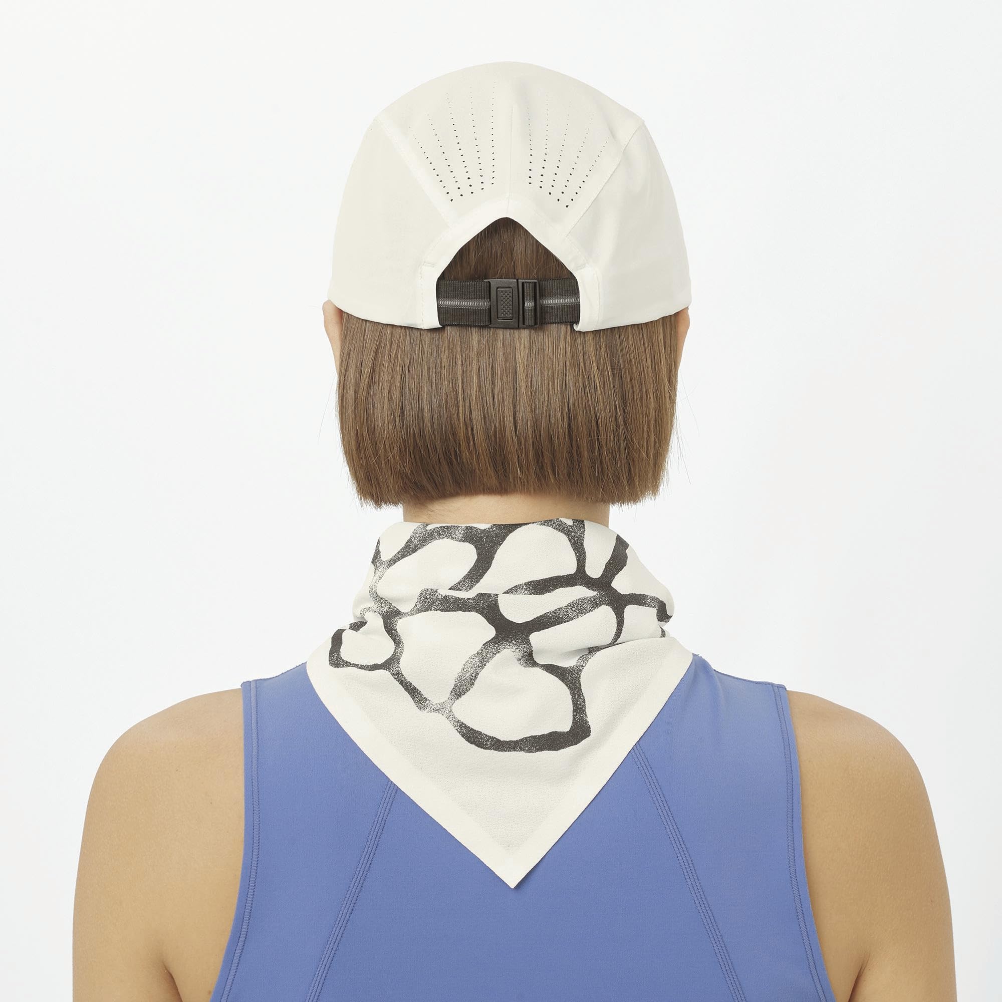salomon-shakeout-casquette-de-course-respirante-l-g-re-et-compressible-s-chage-r image 5