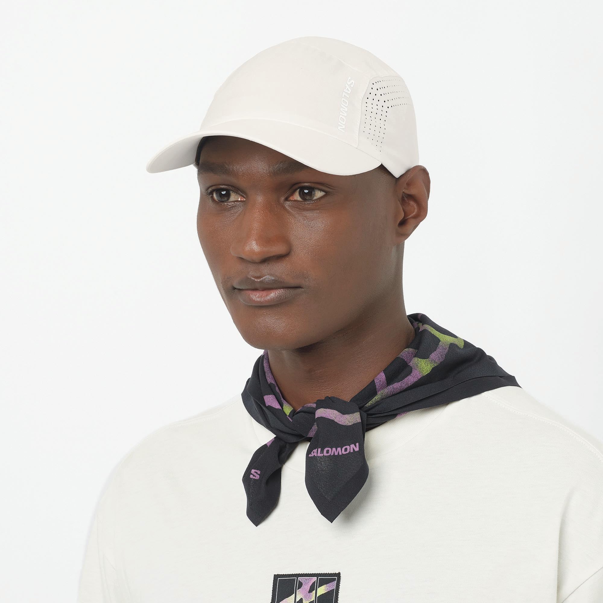 salomon-shakeout-casquette-de-course-respirante-l-g-re-et-compressible-s-chage-r image 3